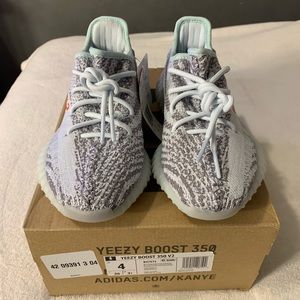 (SOLD) Yeezy Boost 350 ‘Blue Tint’